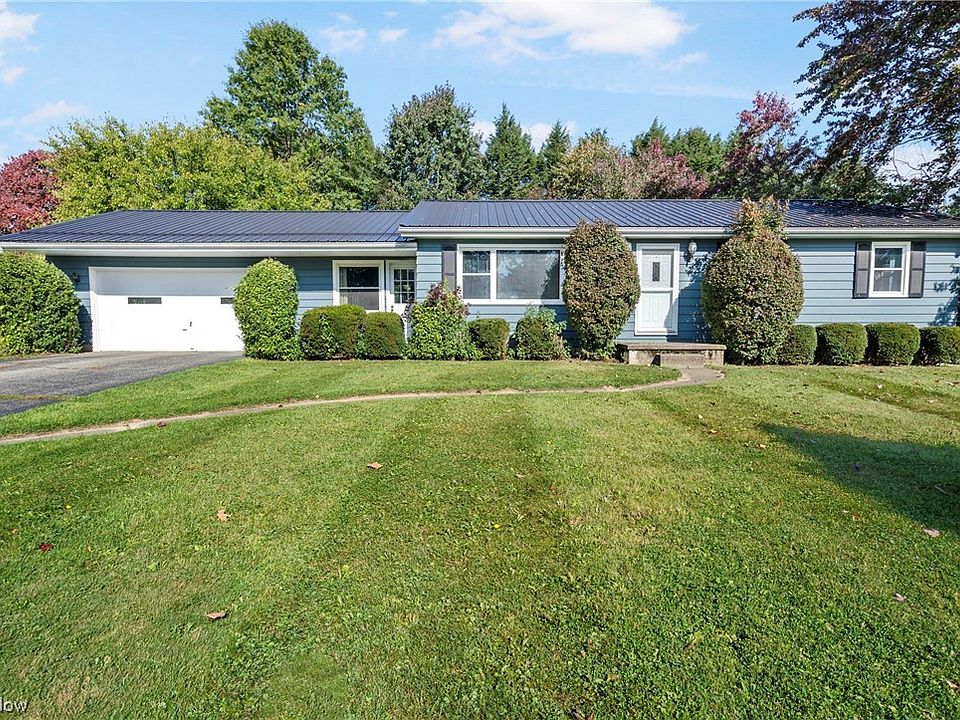 1st image of 1265 Center Dr