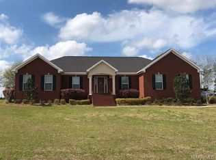 497 Ridge Dr, Headland, AL 36345