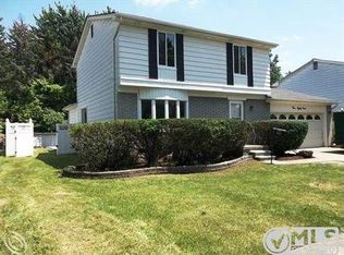 489 Barchester St, Westland, MI