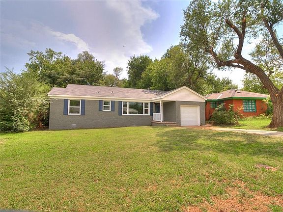3rd image of 1218 NE 39th St