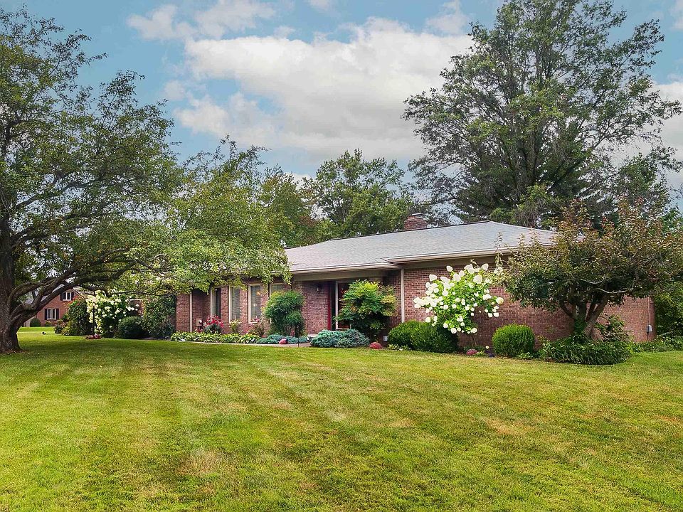 1st image of 1834 Sassafras Dr