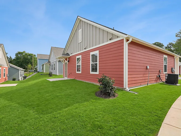 Hamlet Quail Crossing - Homes for Rent — Photo 16