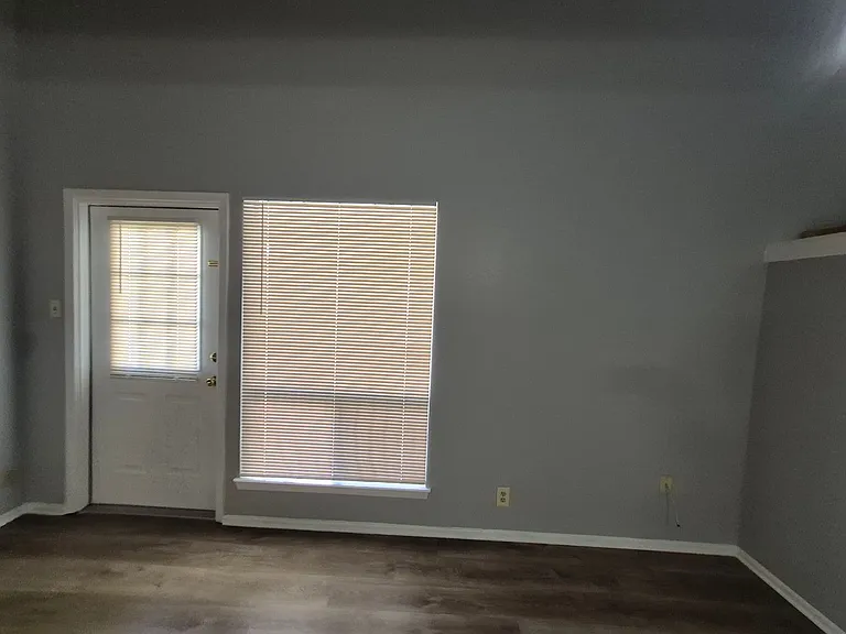 14309 Indian Woods — Photo 7