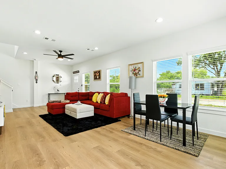 5903 Bacher St — Photo 1