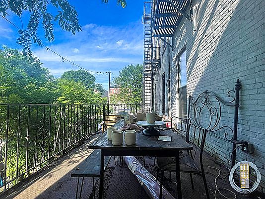 3rd image of 306 Clifton Pl #1