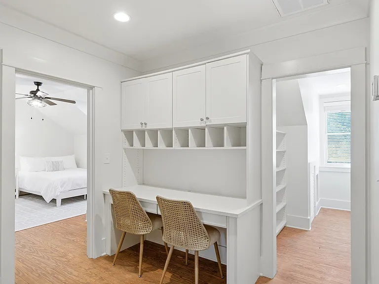 2424 Middle St — Photo 43