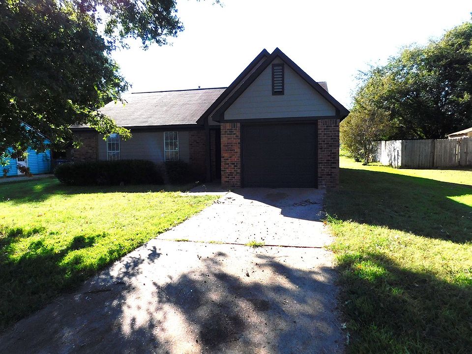 1st image of 3815 Shadow Oaks Pkwy
