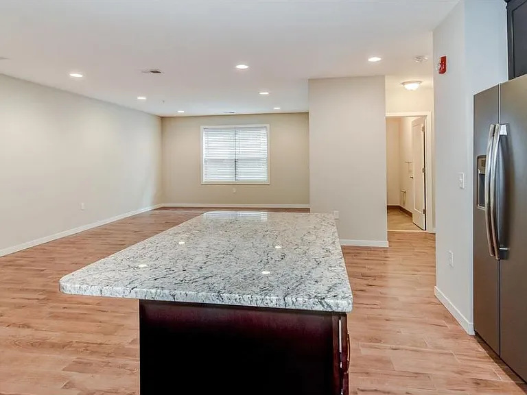 744 Westfield Ave #204 — Photo 3