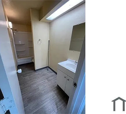529 Indiana St SE — Photo 10