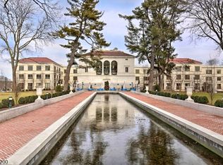 110 South St APT 106, Morristown, NJ 07960