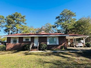 708 W 2nd Ave, Red Springs, NC 28377