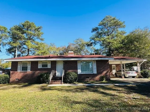 708 W 2nd Ave, Red Springs, NC 28377