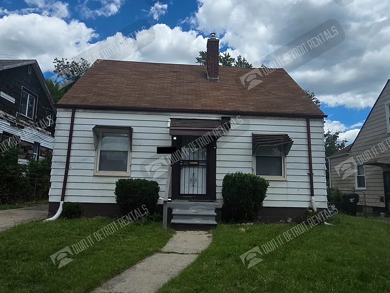 19384 Concord St — Photo 1