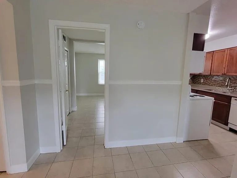 817 Sky Lake Cir #A — Photo 6