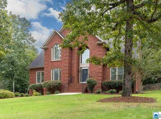 4136 Kinross Cir, Birmingham, AL 35242
