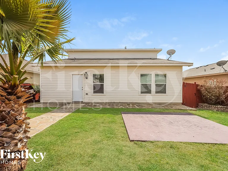 11411 Garden Fls — Photo 15