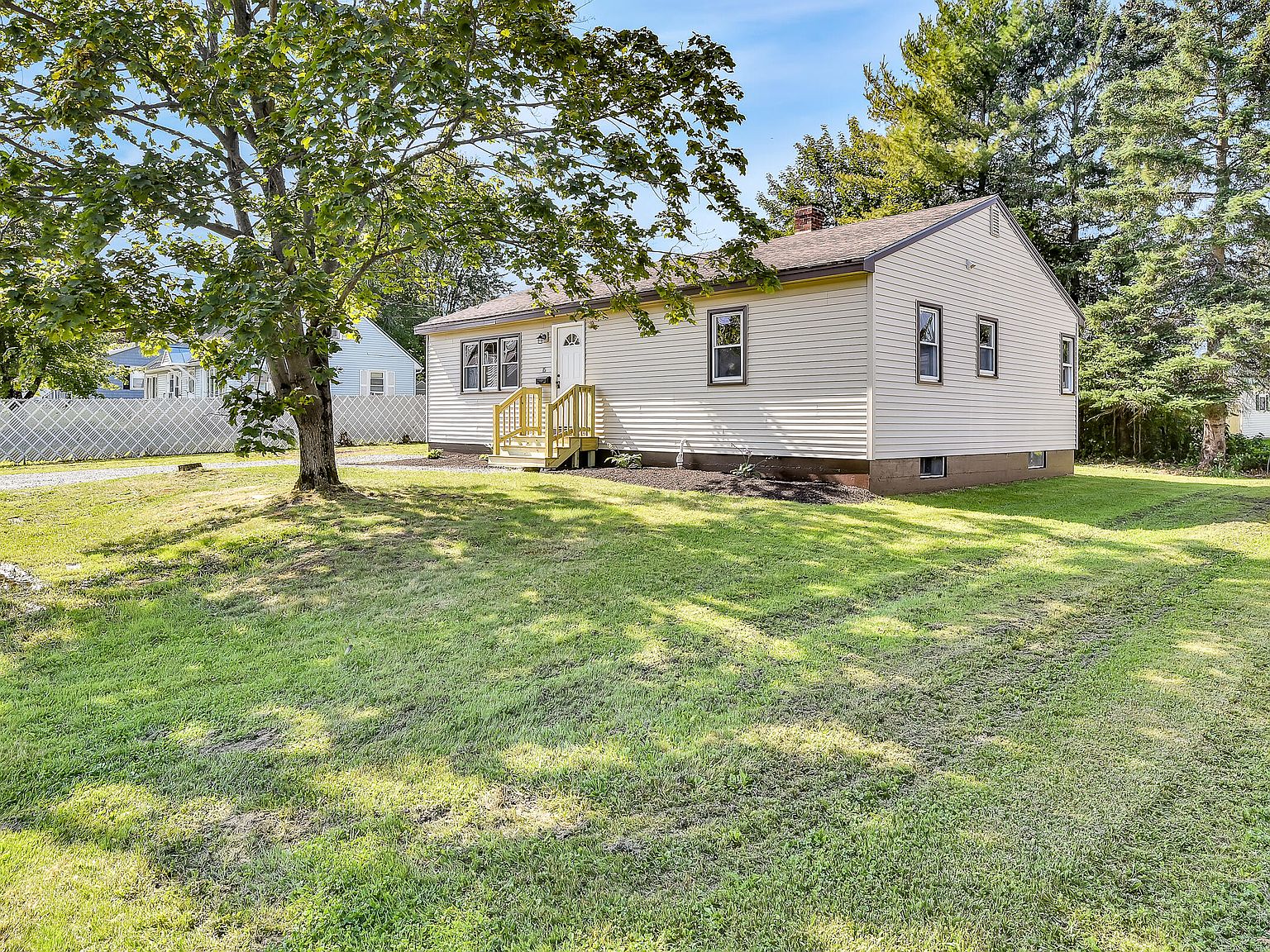 15 Bolduc Avenue, Winslow, ME 04901 Zillow