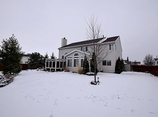 418 Ogden Falls Blvd, Oswego, IL 60543