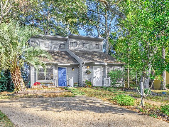 3rd image of 252 Whetherbine Way E