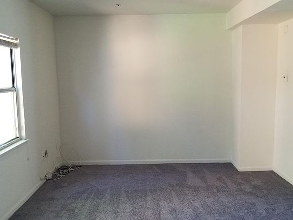 5th image of 6004 Beacon Hill Pl
