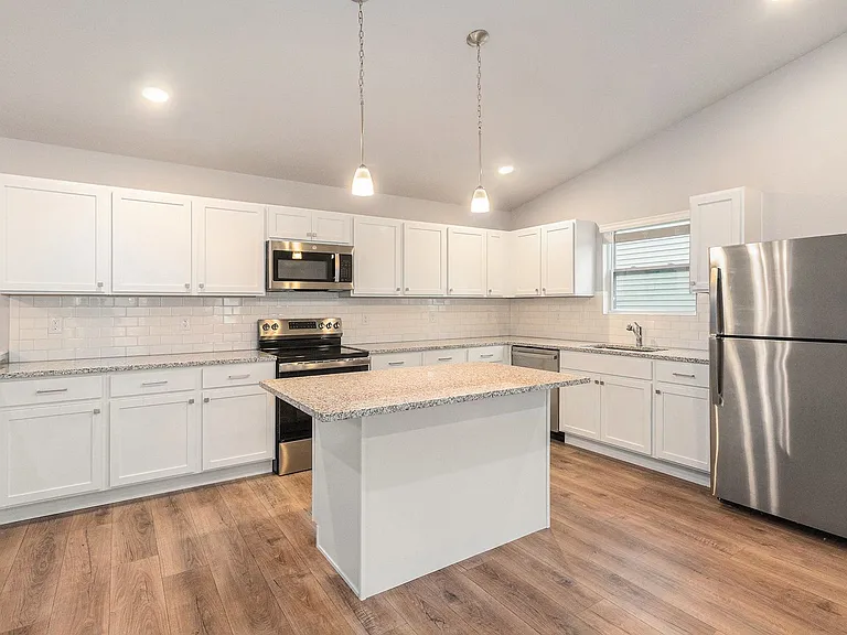7669 Courtyard Pl — Photo 7