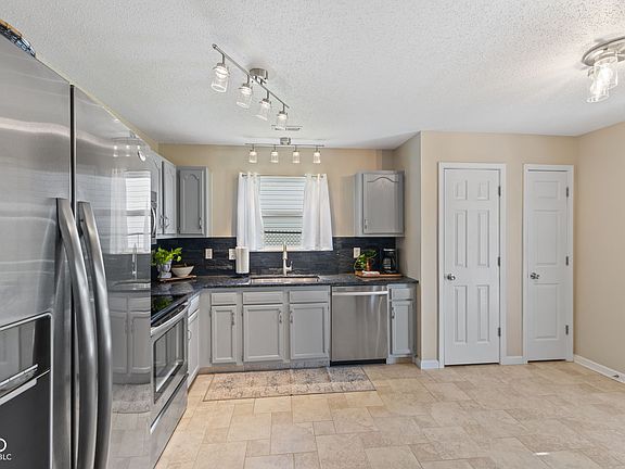 3rd image of 3492 Lime Light Ln