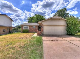 6470 NW Columbia Ave, Lawton, OK 73505