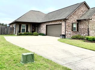127 Lake Howard Ave, Thibodaux, LA 70301