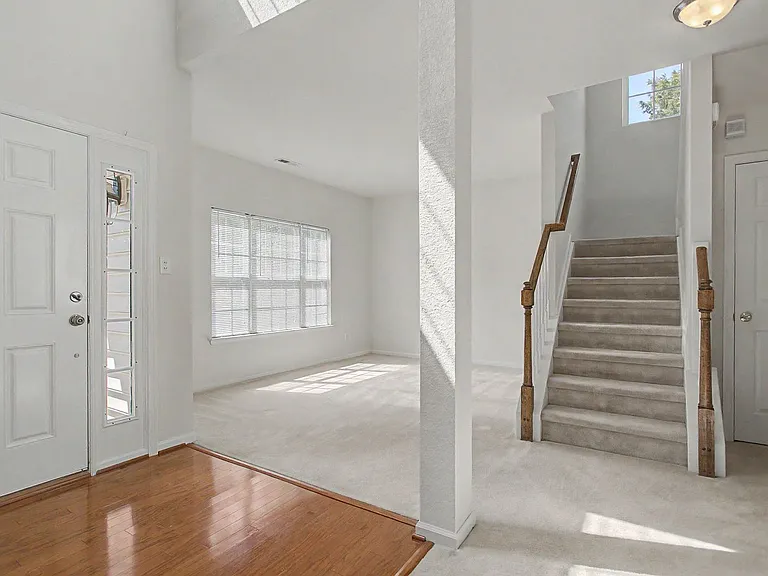 354 Canaan Cir — Photo 2
