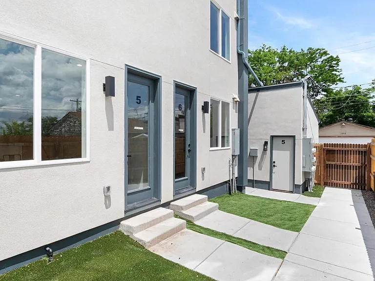 1330 Sheridan Blvd #6 — Photo 10