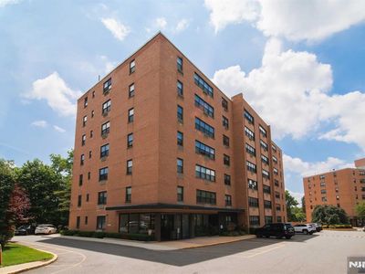 2352 Linwood Avenue #5A, Fort Lee, NJ, 07024