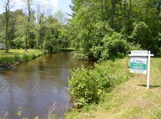 1539 N Apple Dr, White Cloud, MI 49349