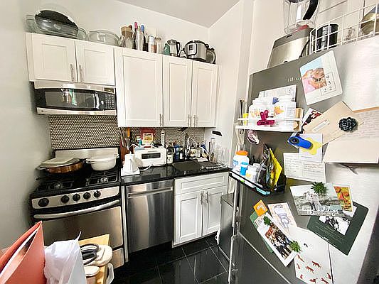 4th image of 416 Lafayette St APT 4C
