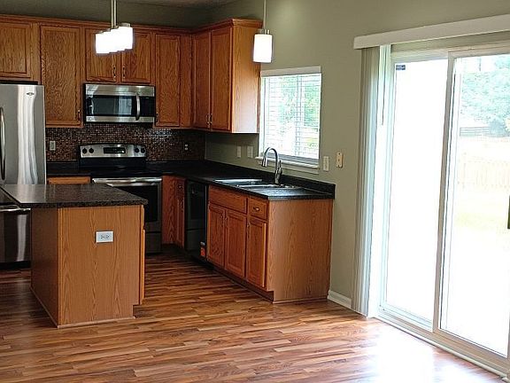 2nd image of 12275 Cobblestone Dr