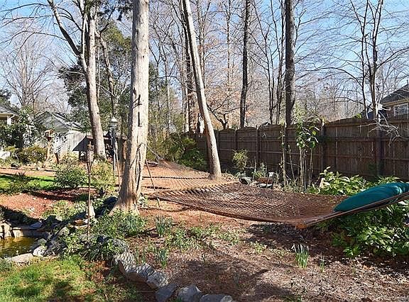 3rd image of 718 McNabb Ct