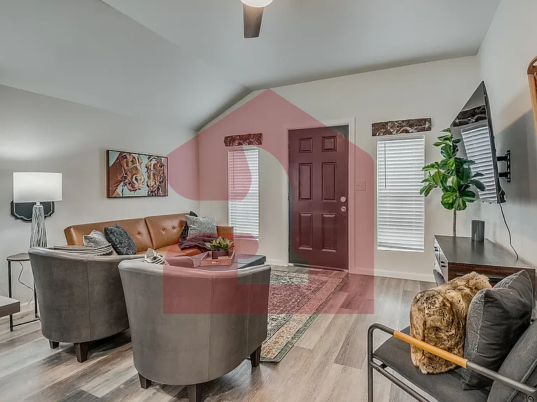 208 E Mosier St — Photo 17