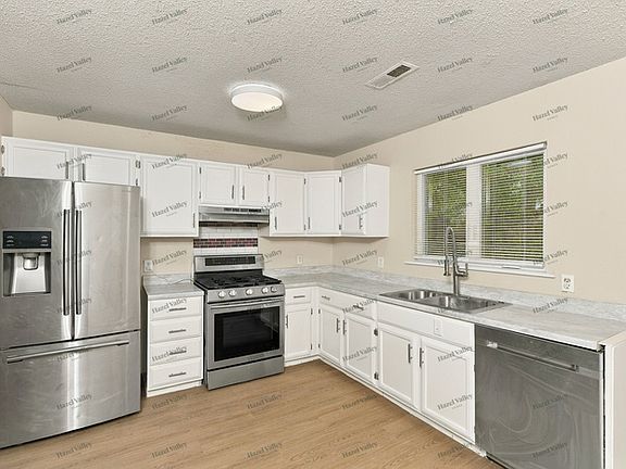 5th image of 14440 S Elm St