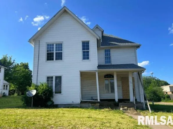 426 9th Ave S, Clinton, IA 52732