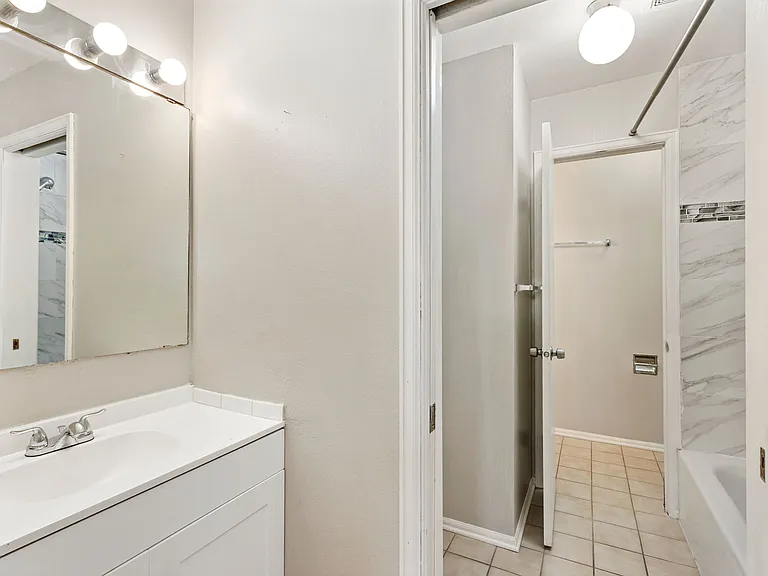 1610 Westbridge Dr #18 — Photo 19