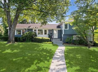 64 Richbell Rd, White Plains, NY 10605