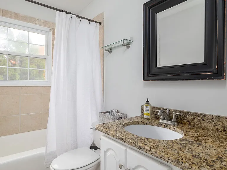 1006 Onslow Dr — Photo 19