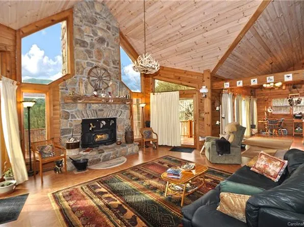 6128 Nc 209 Hwy, Hot Springs, NC 28743