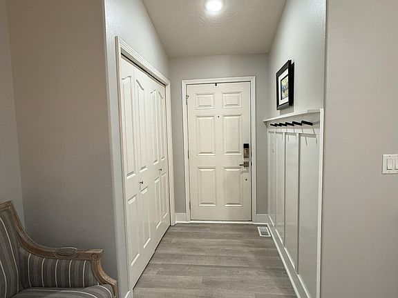 3rd image of 443 NW Sandpiper Ave