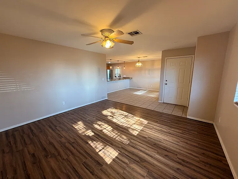 1041 S Matilda St — Photo 10