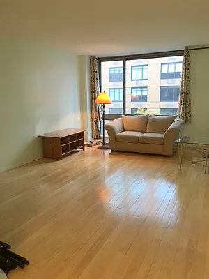 Rented by New York Residence | media 29