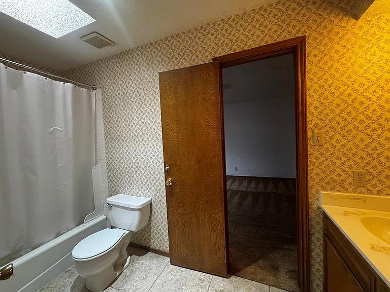 2606 Keswick Cv — Photo 11