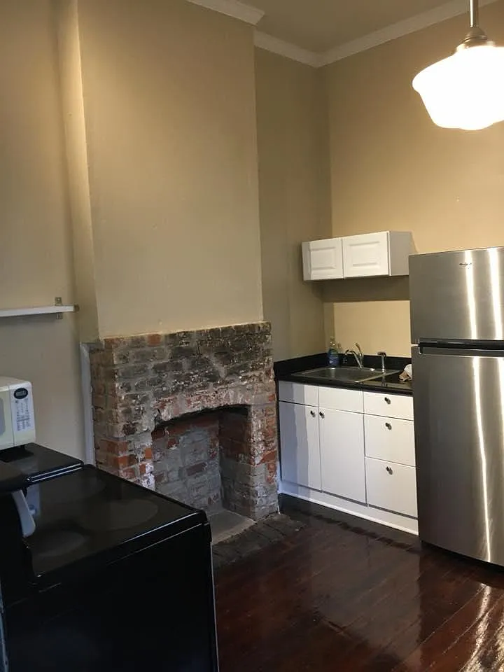 2 bed, 850 sqft, $1,300 — Photo 4