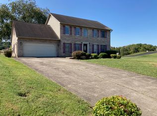 225 Cross Anchor Pl, Piney Flats, TN 37686