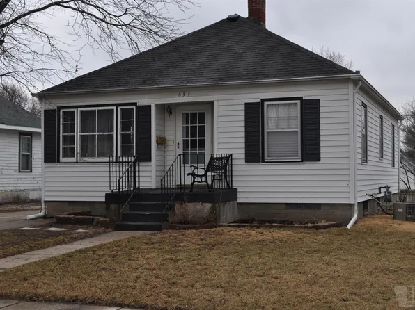 633 W 14th St, Carroll, IA 51401