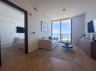 230 NE 6th St #ID1232293P, Miami, FL 33132